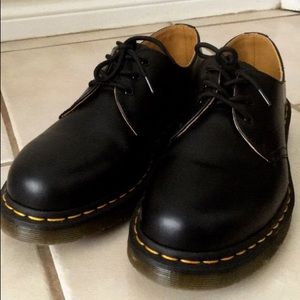 Dr. Martens Black 1461 Smooth (US 9)